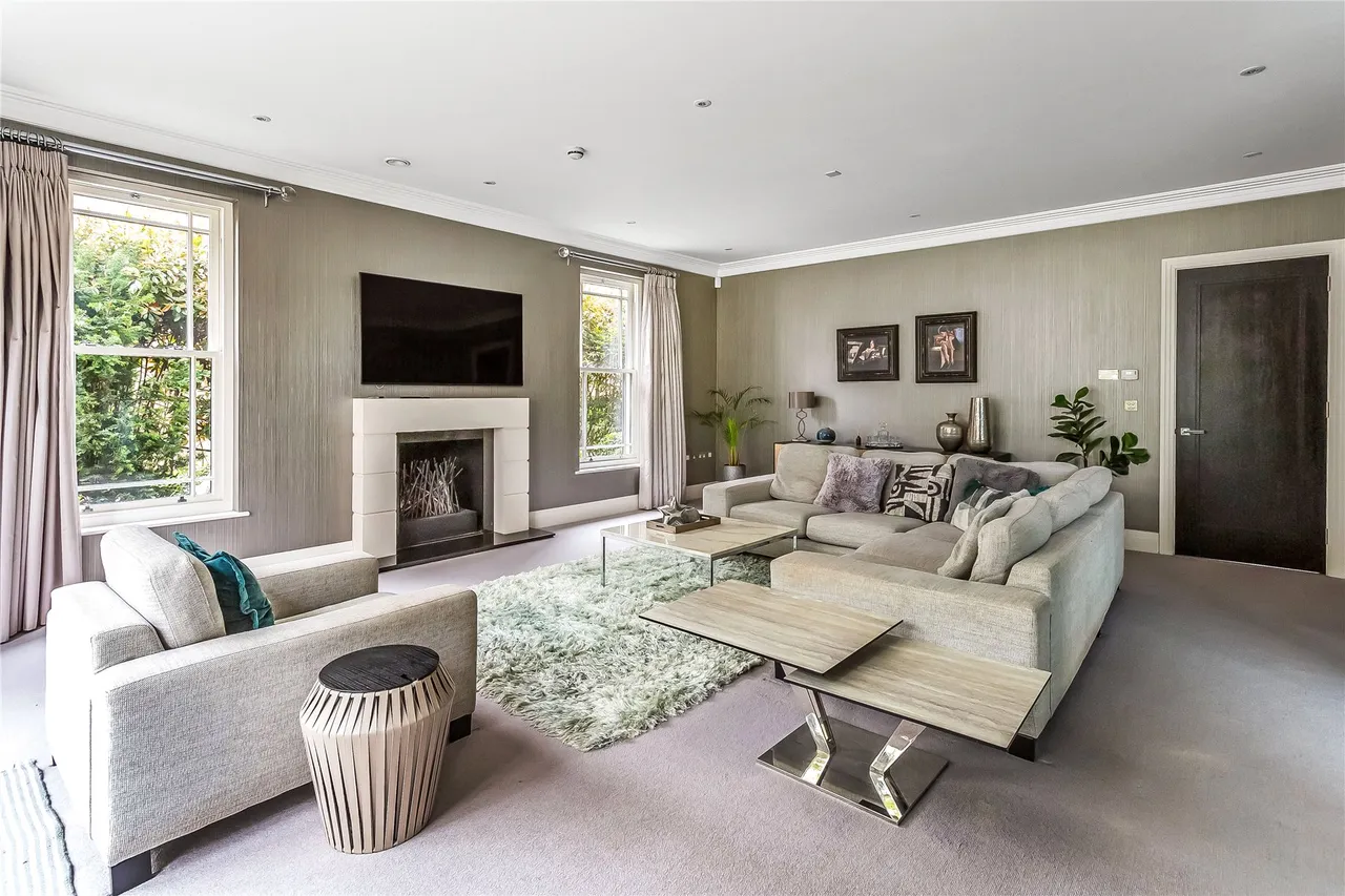 Adelaide Road, Walton-on-Thames, KT12, photo 18
