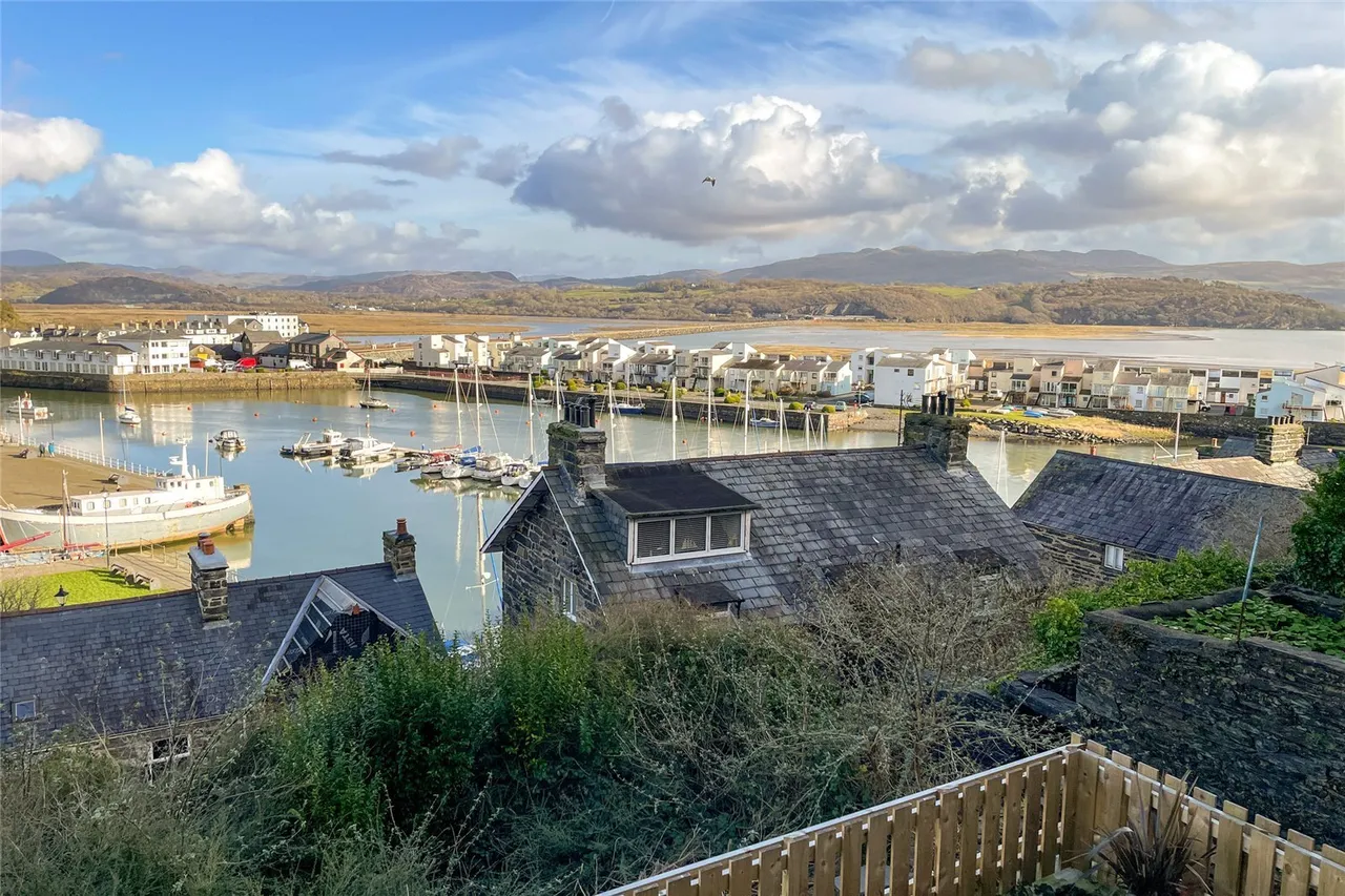 Roche Terrace, Porthmadog, LL49, photo 18