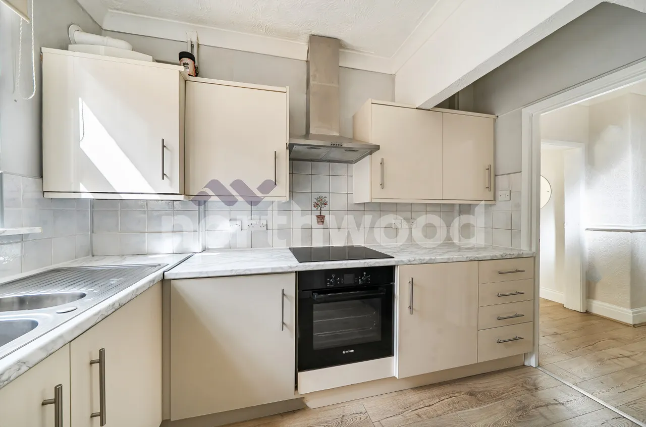 Broadway Grove, St Johns, WR2, photo 11