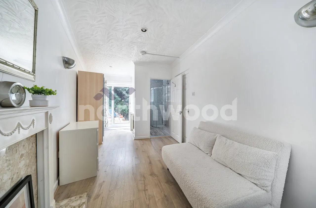 Broadway Grove, St Johns, WR2, photo 9
