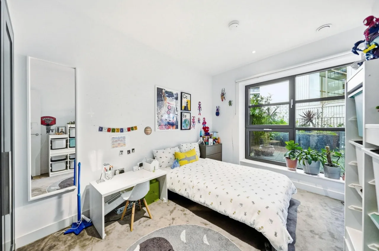 Lyell Street, London, E14, photo 15