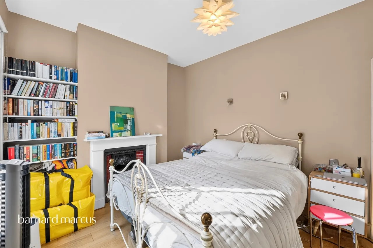 Sabine Road, London, SW11, photo 11