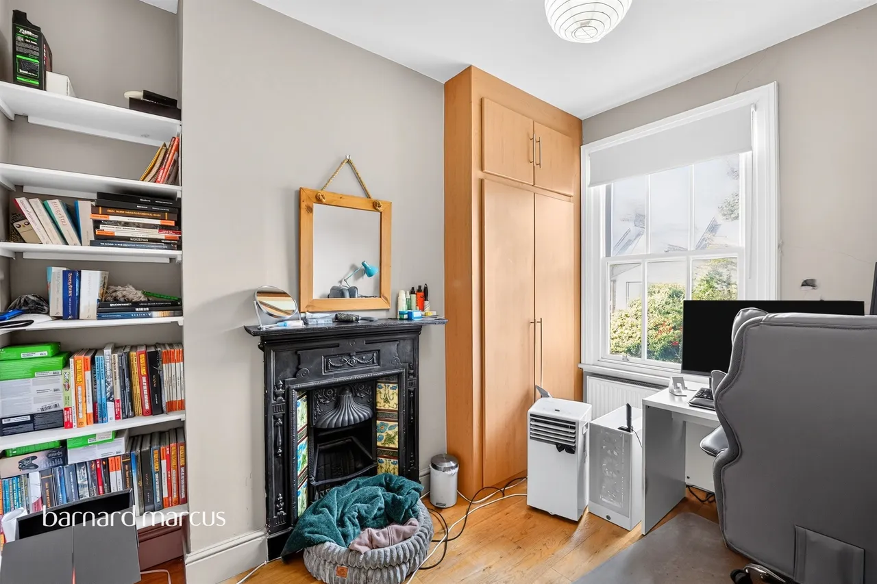 Sabine Road, London, SW11, photo 12