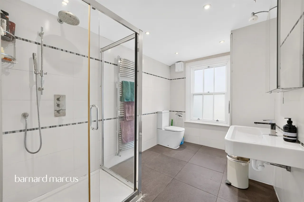 Sabine Road, London, SW11, photo 13