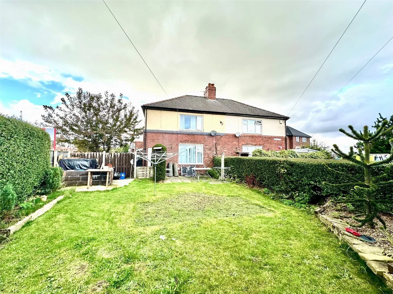 3 bed house to rent — Cow Lane, Havercroft