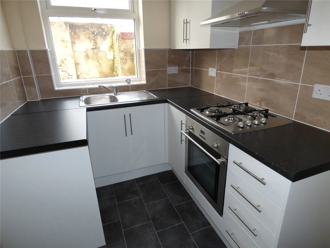Lonsdale Street, Accrington, BB5, photo 2