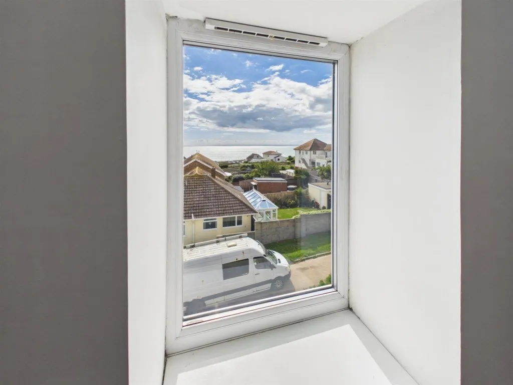 Steyning Avenue, Peacehaven, BN10, photo 13
