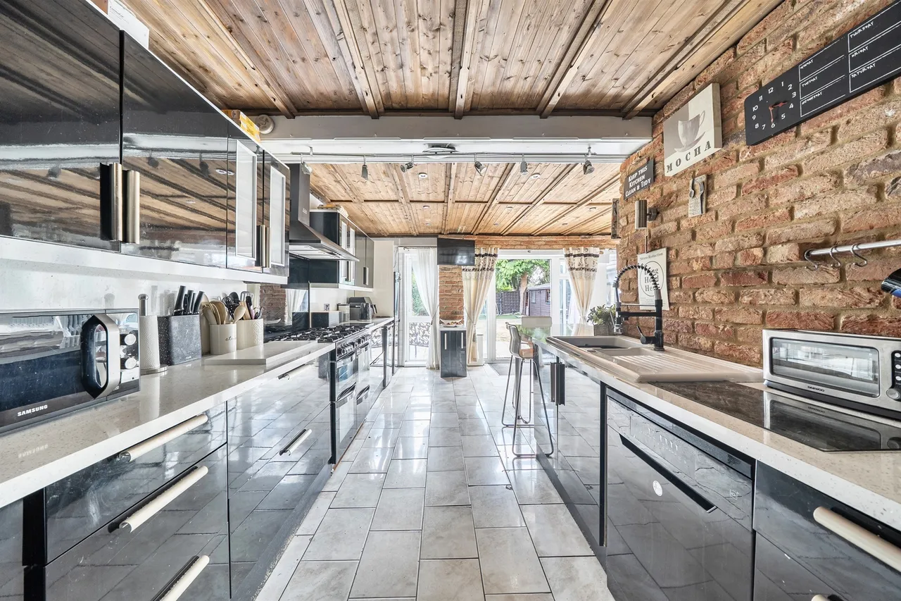 Allenby Road, Maidenhead, SL6, photo 2
