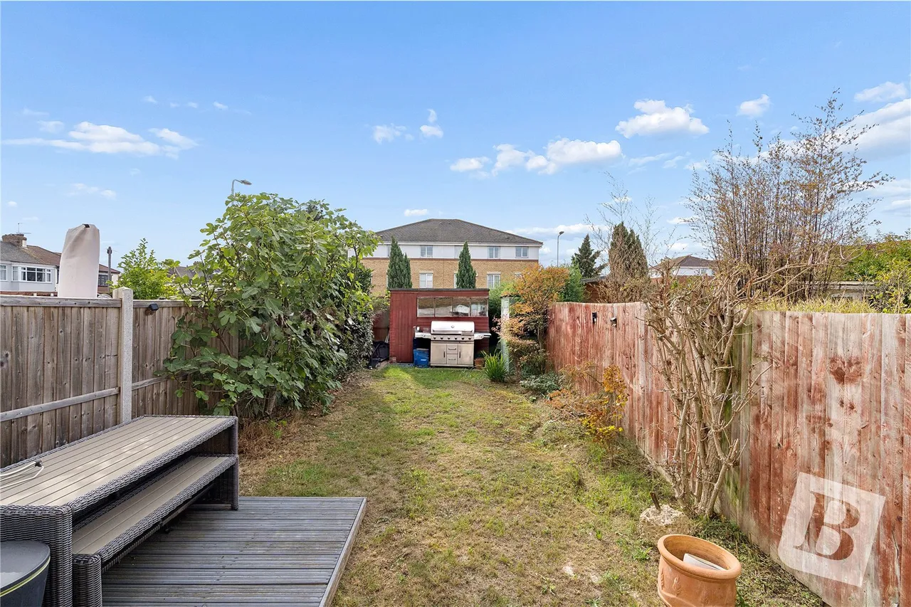 Bancroft Chase, Hornchurch, RM12, photo 12