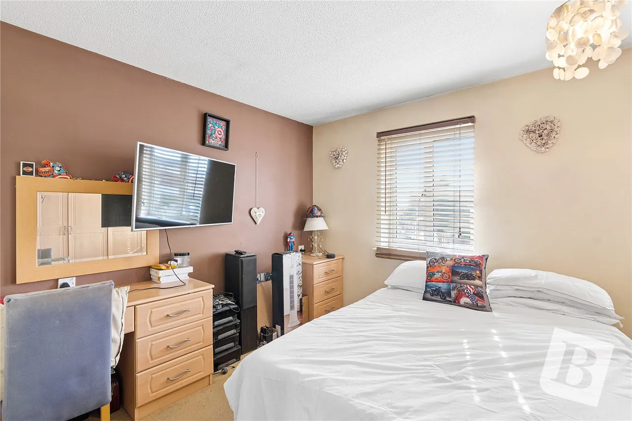 Bancroft Chase, Hornchurch, RM12, photo 15