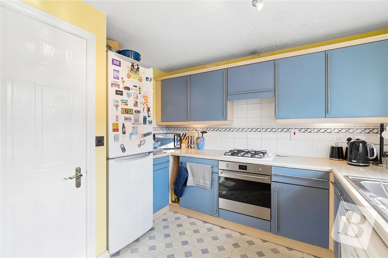 Bancroft Chase, Hornchurch, RM12, photo 9