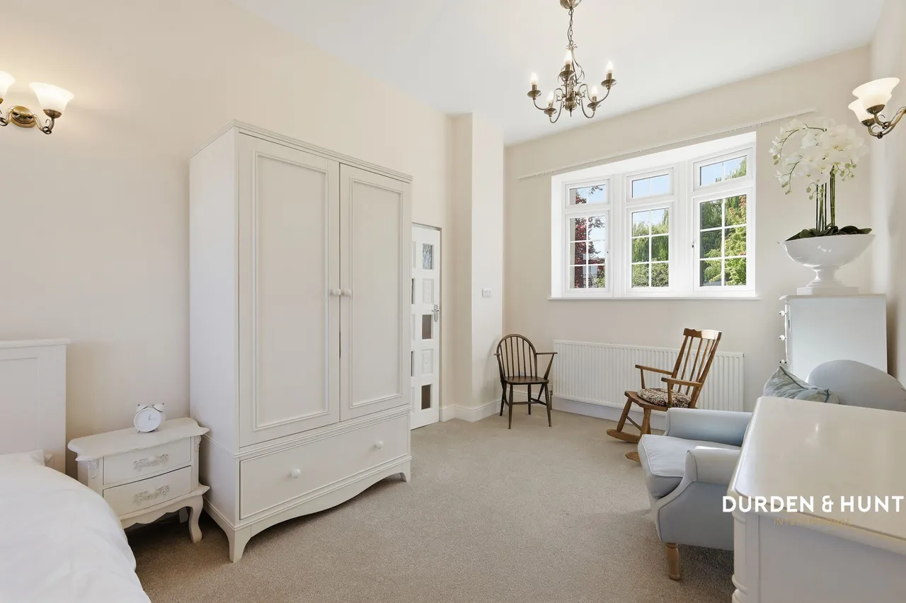 Lancaster Avenue, South Woodford, E18, photo 11
