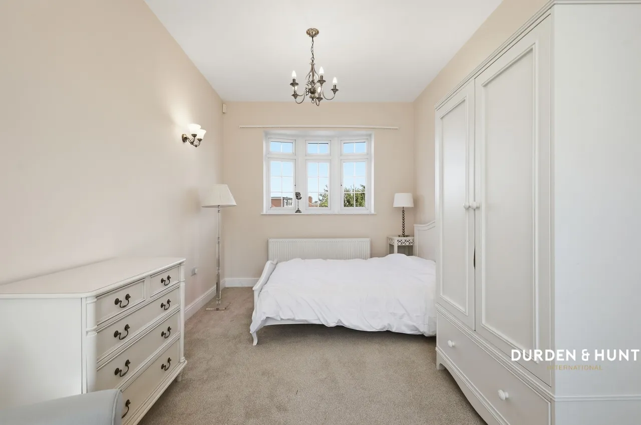 Lancaster Avenue, South Woodford, E18, photo 10