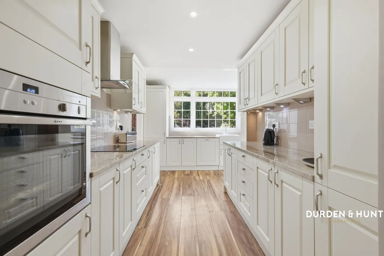 Lancaster Avenue, South Woodford, E18, photo 3