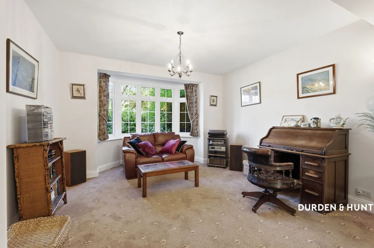 Lancaster Avenue, South Woodford, E18, photo 5