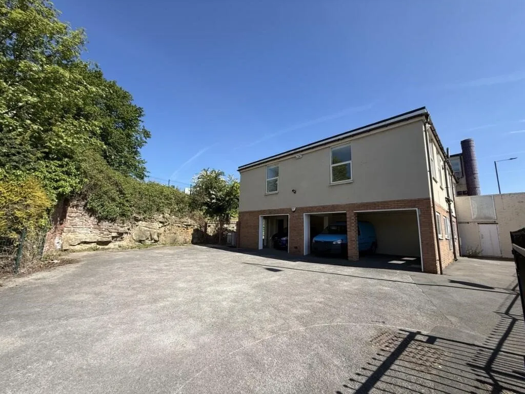 Bank Street, Mexborough, photo 6