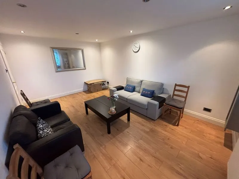 Parkfield Avenue, North Harrow, HA2, photo 5