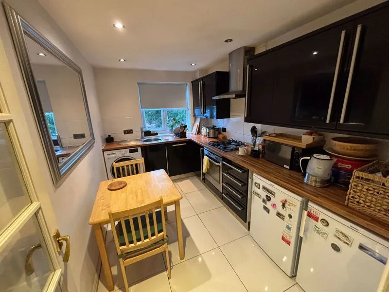 Parkfield Avenue, North Harrow, HA2, photo 3