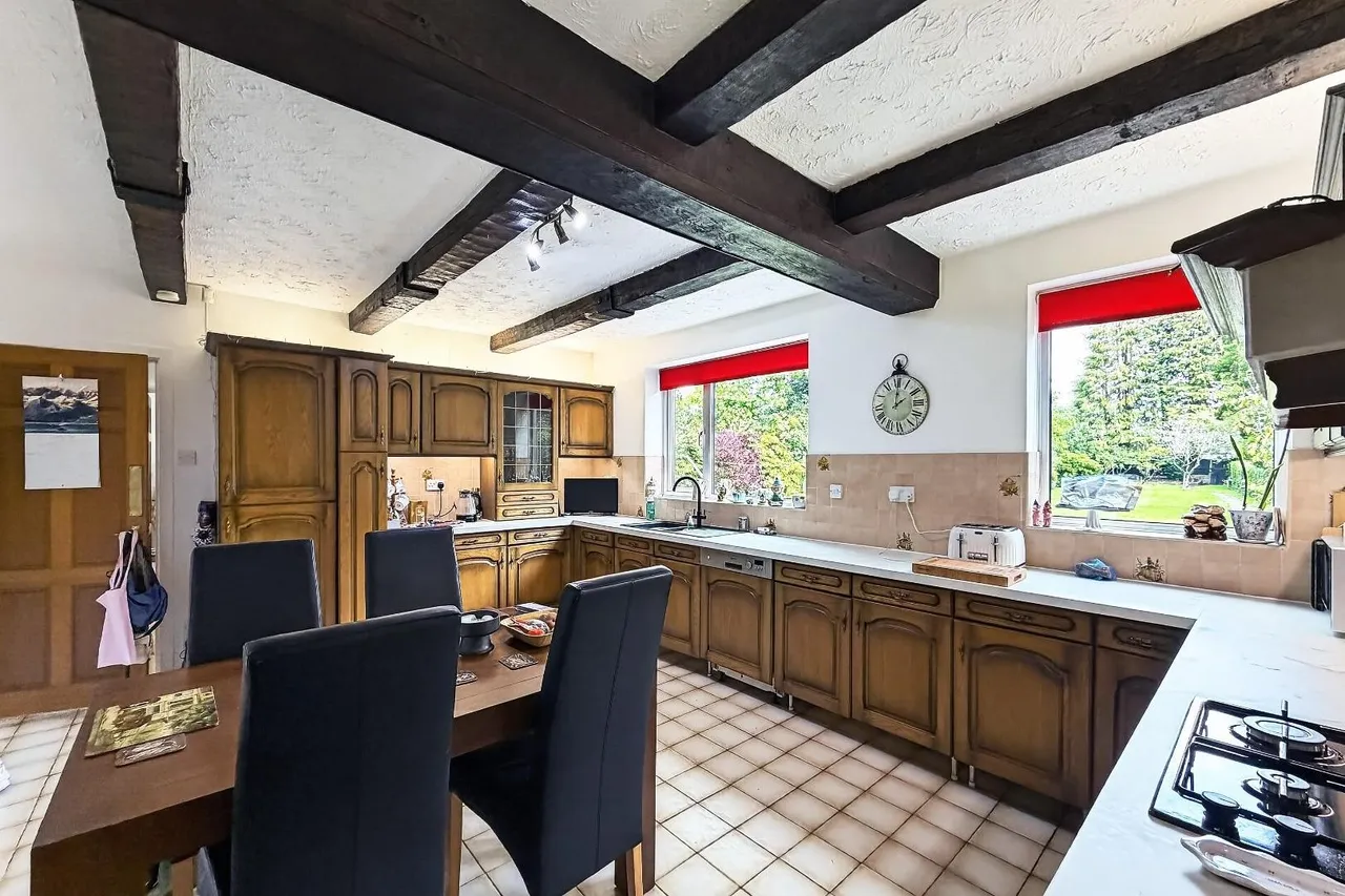 Alcester Road, Sale M33 3QP, photo 11