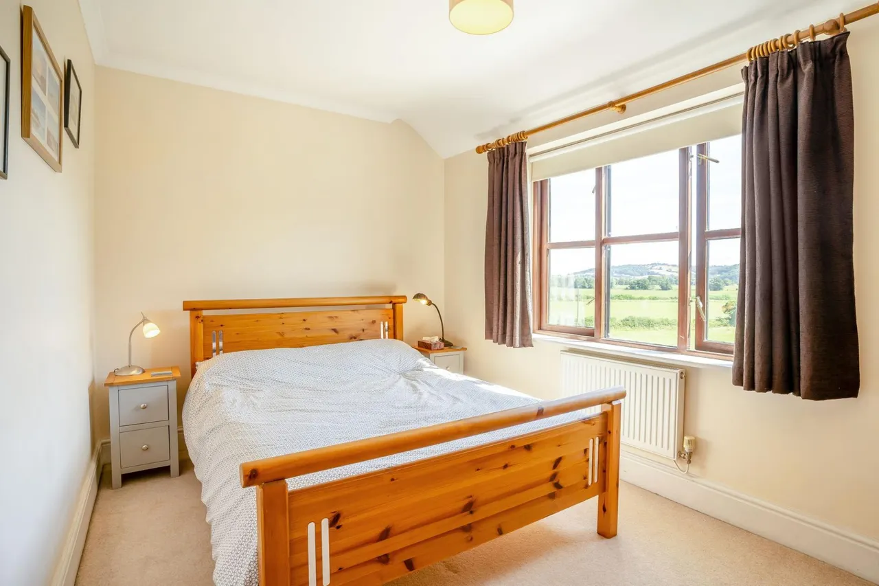 The Oaks, Llangybi, NP15, photo 16