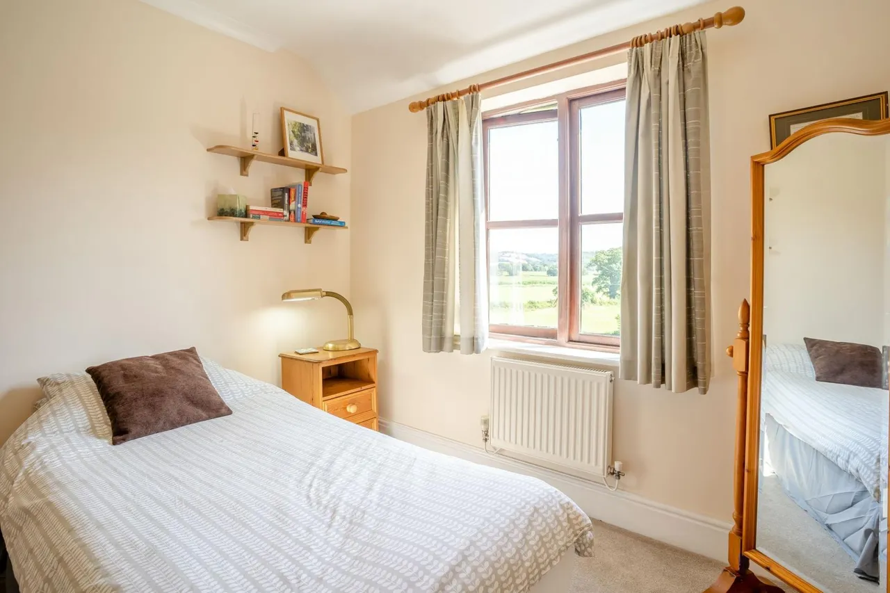 The Oaks, Llangybi, NP15, photo 20