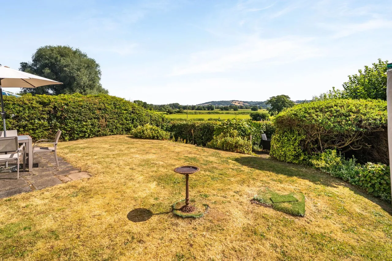 The Oaks, Llangybi, NP15, photo 2