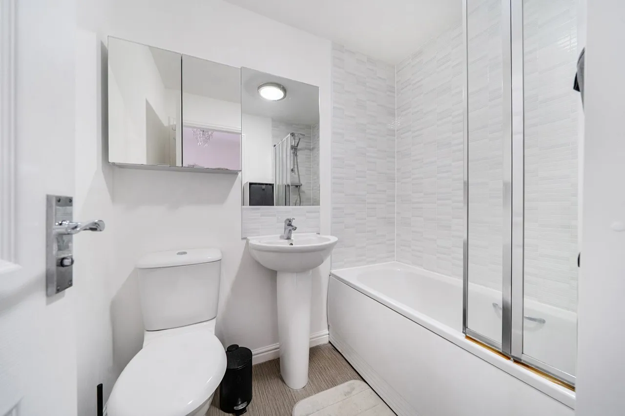 Eustace Crescent, Kent, ME2, photo 10