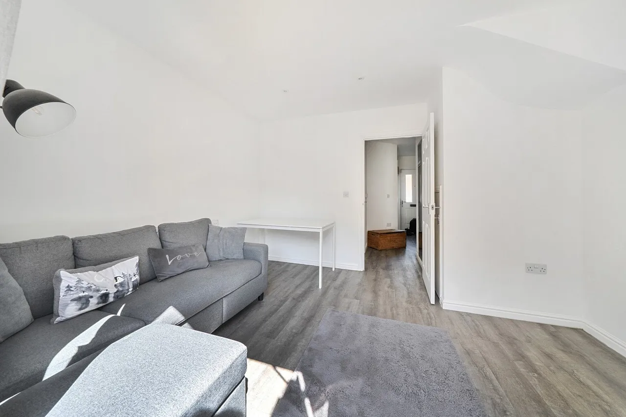 2 bed house for sale — Eustace Crescent, Kent, ME2