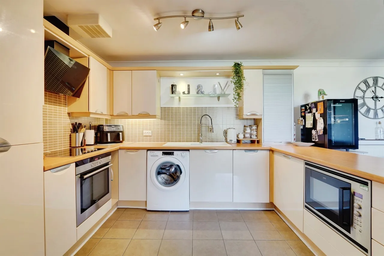 Skipper Way, Little Paxton, St. Neots, photo 5