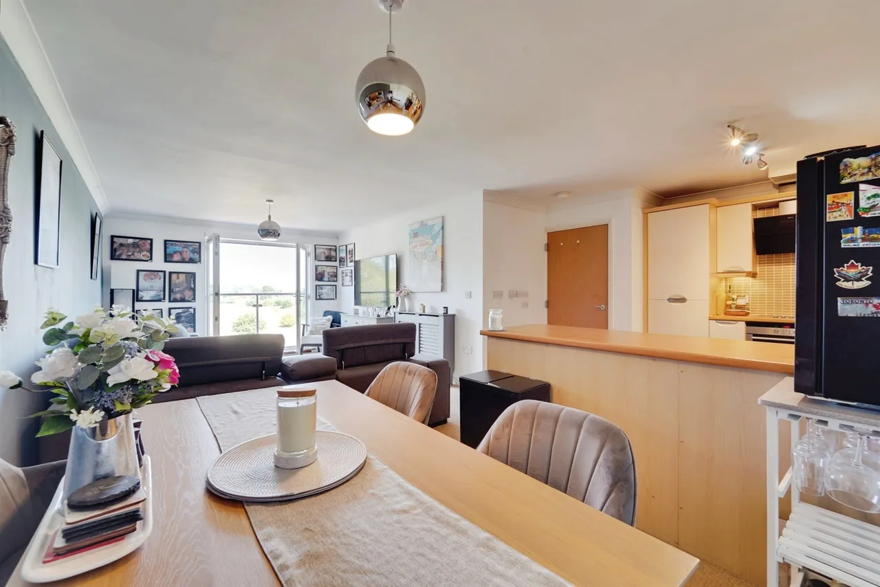Skipper Way, Little Paxton, St. Neots, photo 4