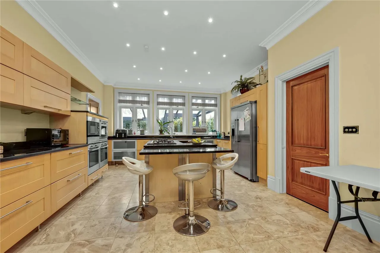 Windsor Road, Ascot, Berkshire, SL5 7LQ, photo 4