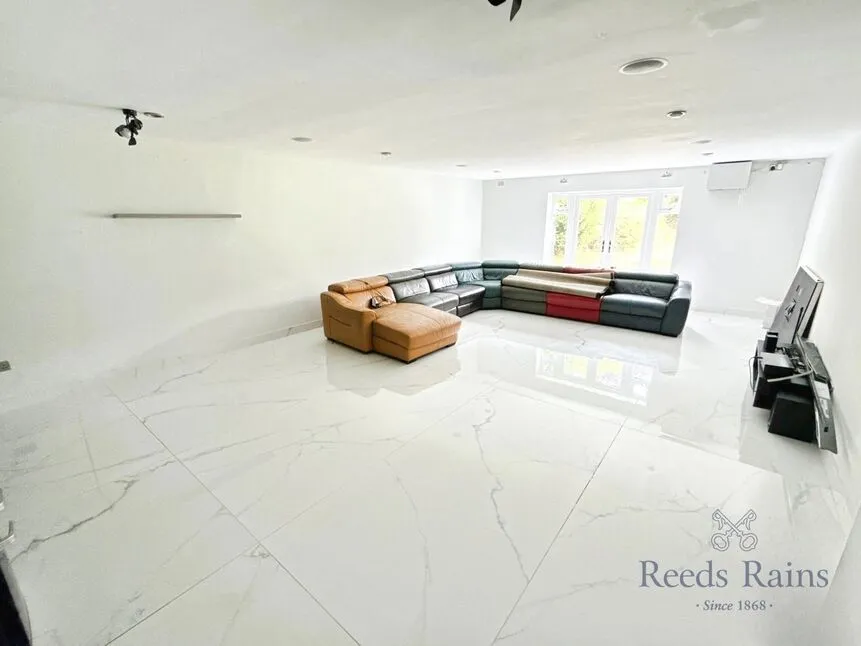 Seabridge Lane, Newcastle, ST5, photo 11