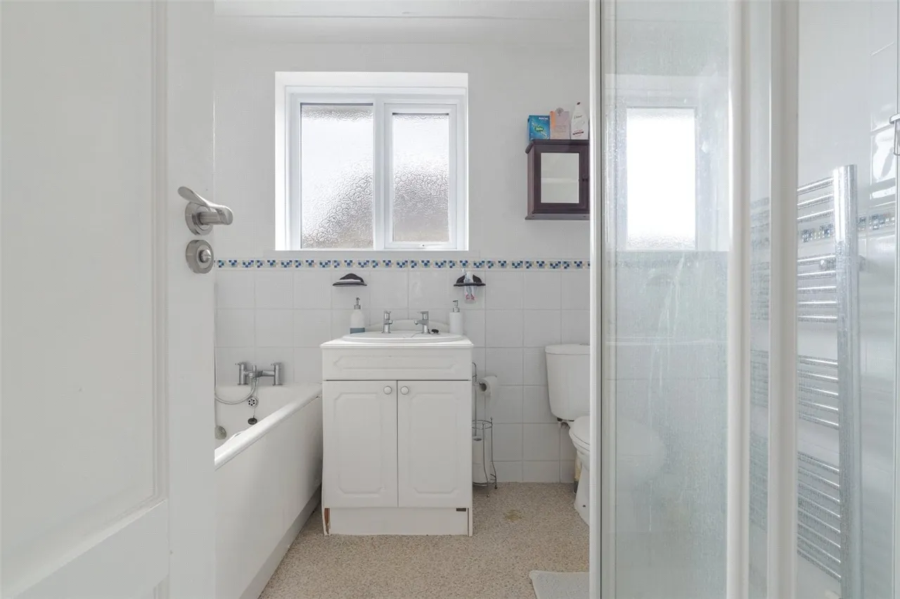 Cedar Drive, Wimborne, Dorset, BH21, photo 4