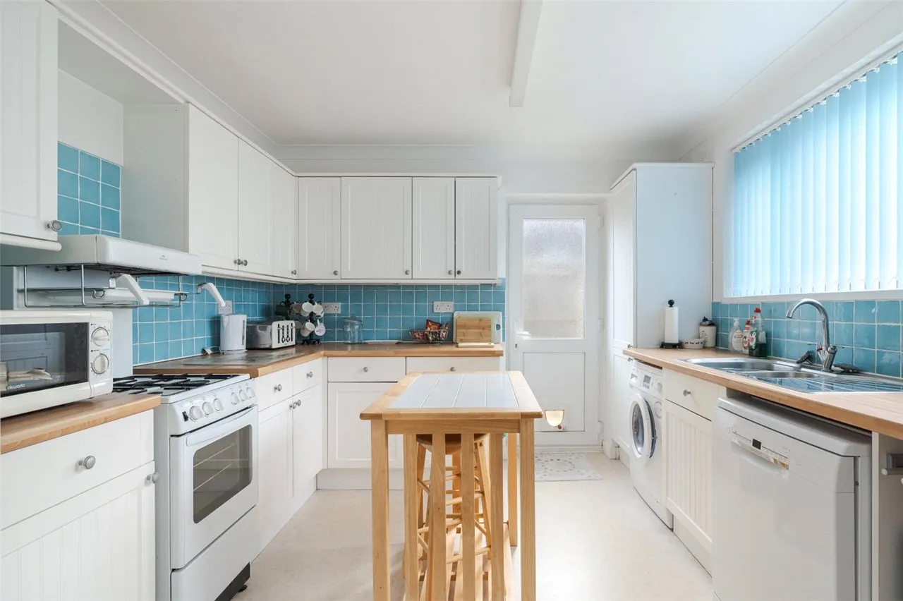 Cedar Drive, Wimborne, Dorset, BH21, photo 9