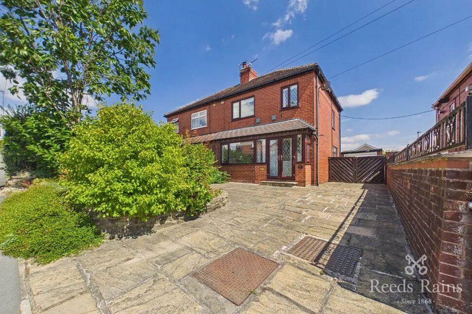 Potovens Lane, Wrenthorpe, West Yorkshire, WF2, photo 3