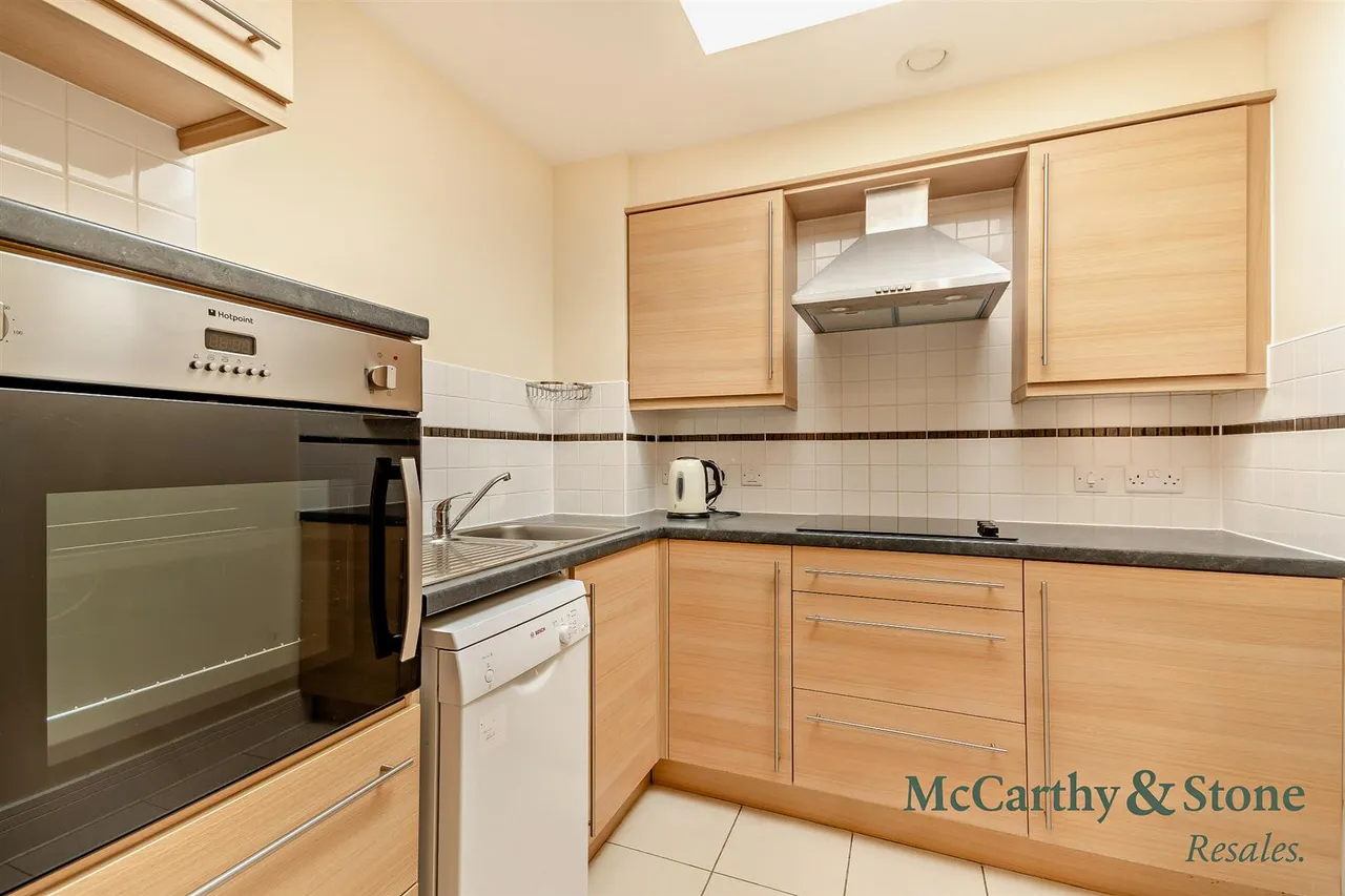 Hanbury Road, Droitwich, WR9, photo 6