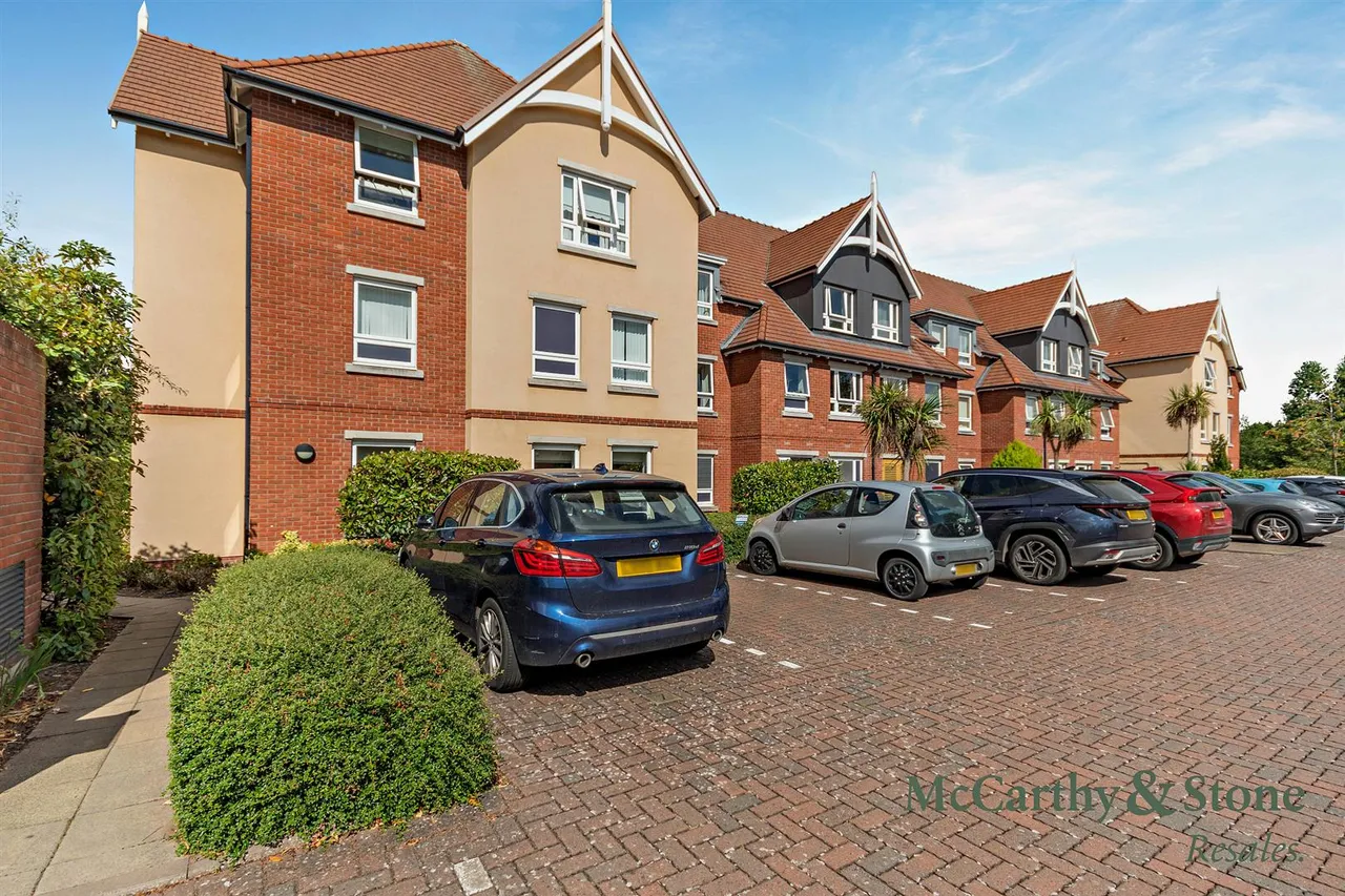 Hanbury Road, Droitwich, WR9, photo 12