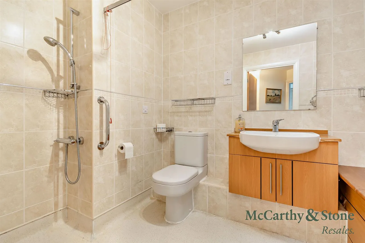 Hanbury Road, Droitwich, WR9, photo 9