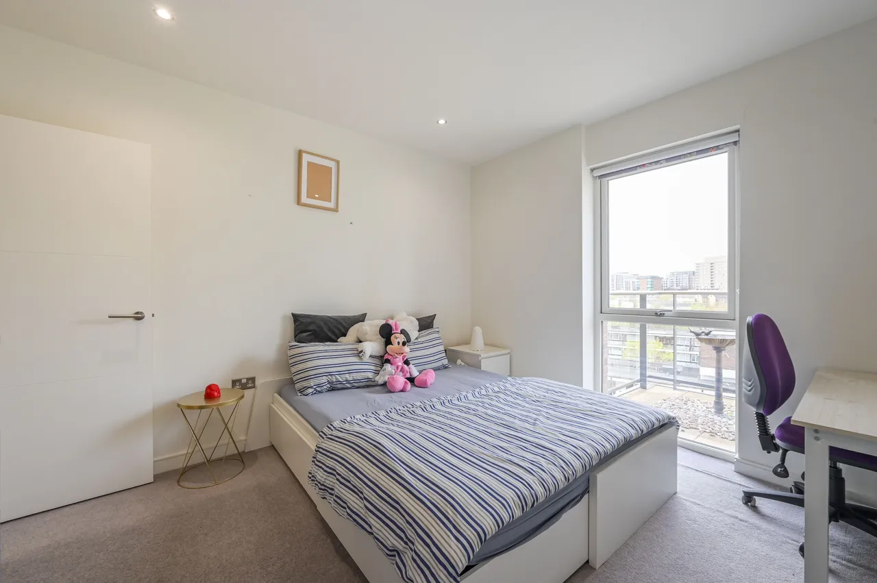 Flat 503, Willow House, London, photo 9