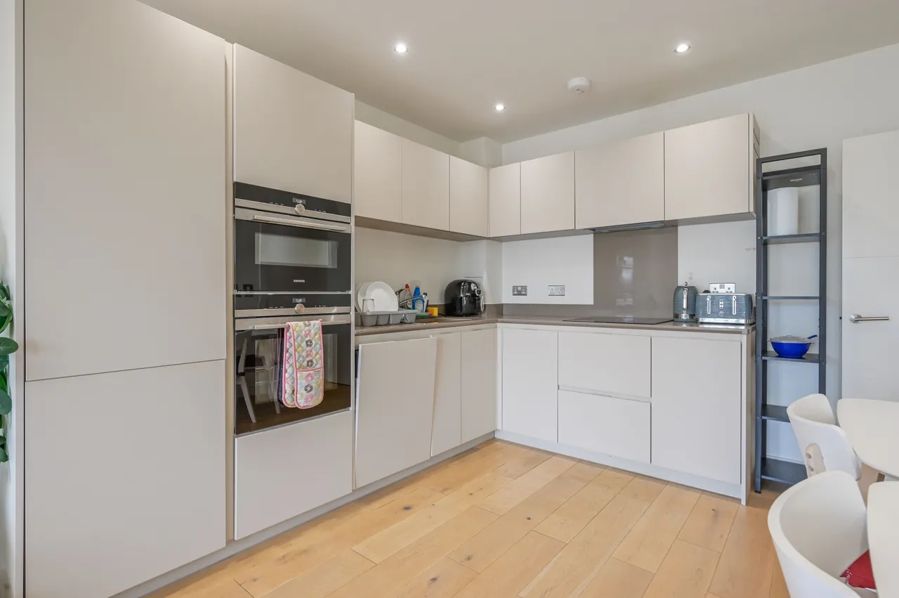 Flat 503, Willow House, London, photo 3