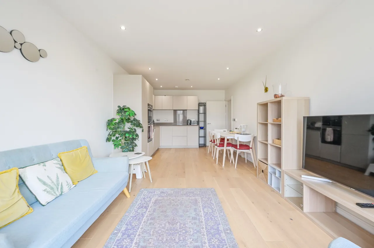 Flat 503, Willow House, London, photo 7