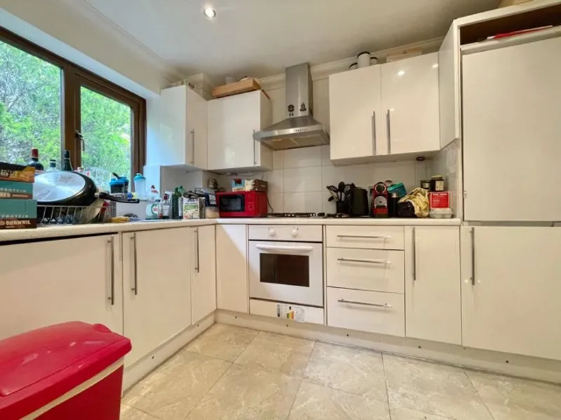 Gunwhale Close, London SE16 6BS, photo 2