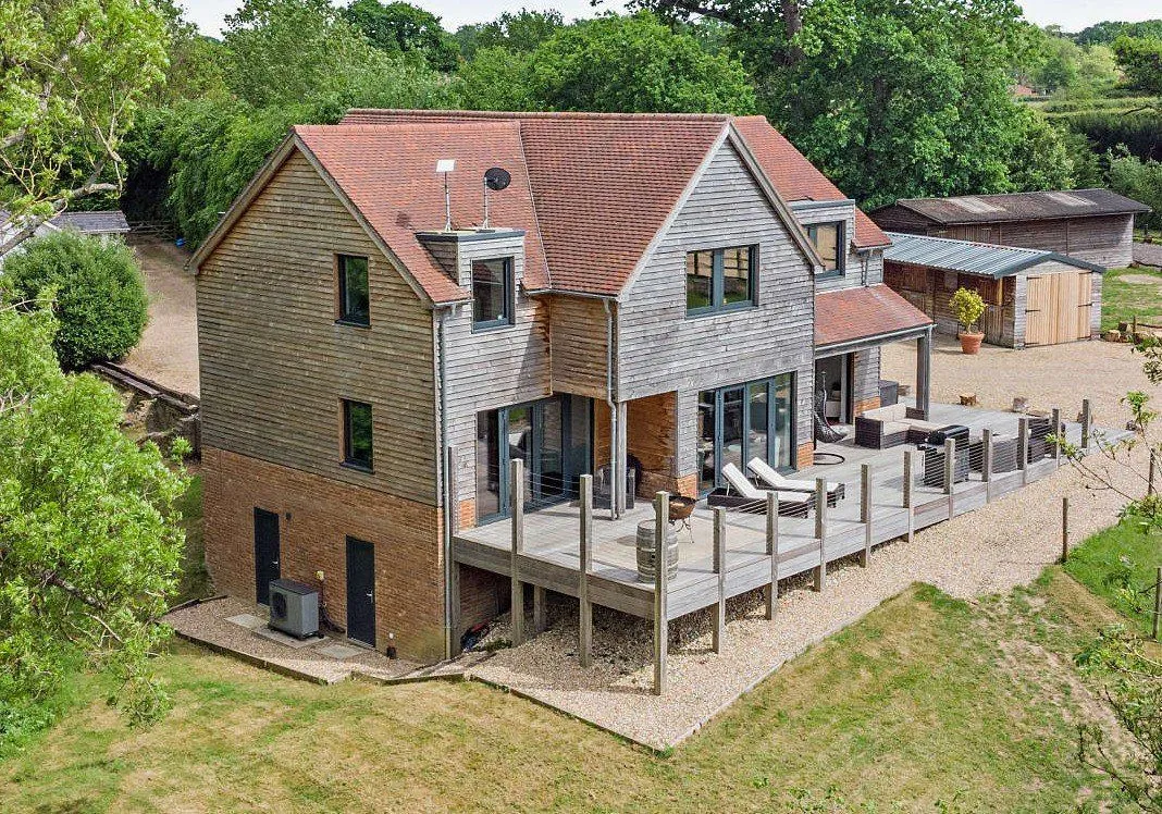 4 bed house for sale — Fryern Road, Storrington, Pulborough, West Sussex, RH20 4BJ