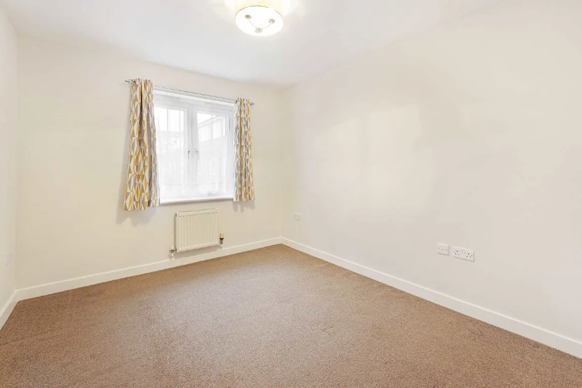 Hemlock Close, SW16, photo 4