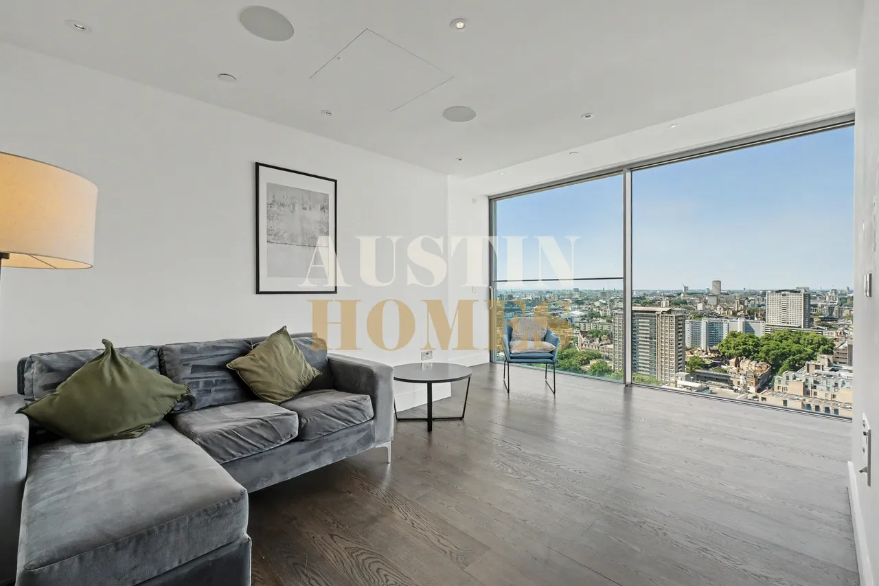 3 bed property for sale — Bollinder Place, Carrara Tower, EC1V