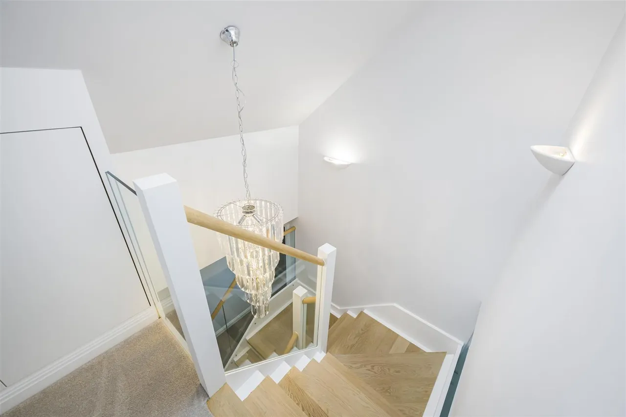 Eden Lodges, Chigwell, IG7, photo 10