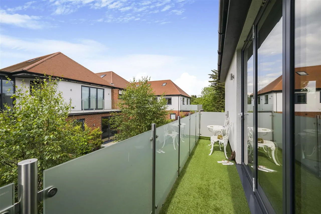 Eden Lodges, Chigwell, IG7, photo 22