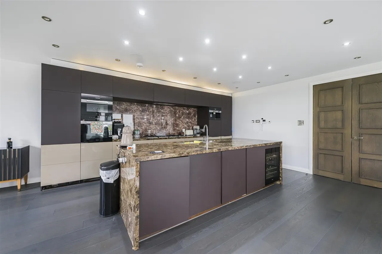 Eden Lodges, Chigwell, IG7, photo 7