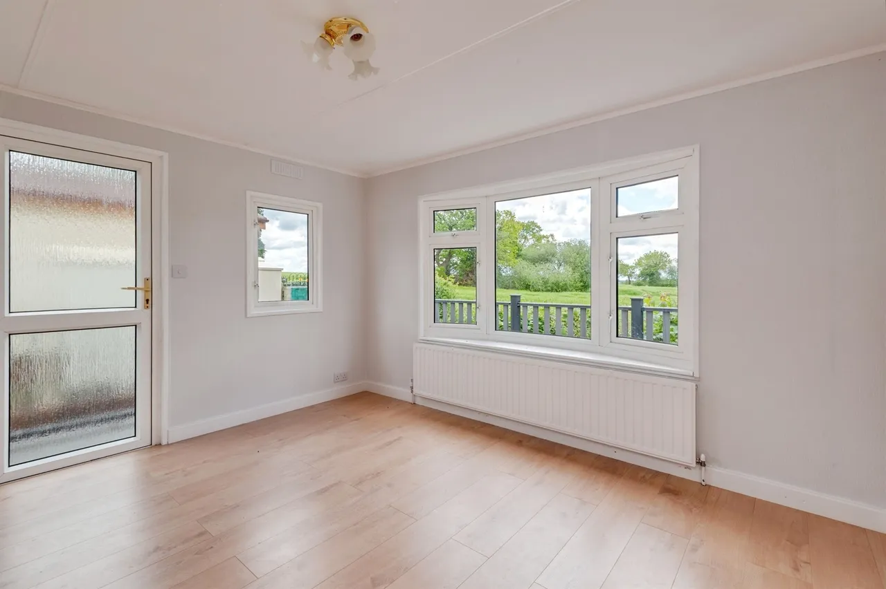 Chester Road, Dunham On The Hill, Frodsham, photo 5