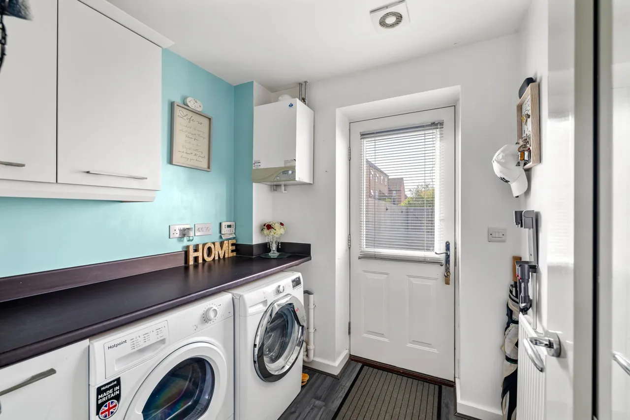 Montrose Grove, Greylees, NG34, photo 9